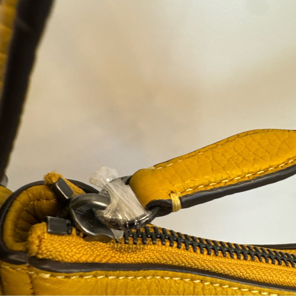 COACH Soft Pebble Leather Luna Shoulder Bag ~NWT~ Flax CC439 - Picture 8 of 10